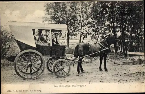 Ak Walcheren Zeeland, Hulfwagen, Personen in Trachten, Kutsche