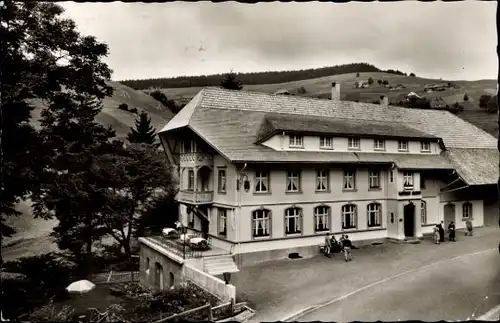 Ak Muggenbrunn Todtnau im Südschwarzwald, Gasthof Pension Grüner Baum