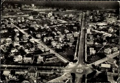 Ak Vaires sur Marne Seine et Marne, Blick auf den Place Victor-Hugo