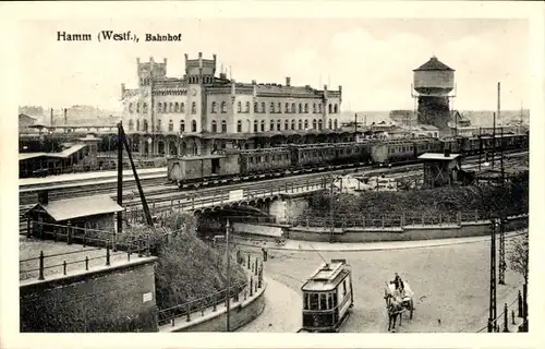 Ak Hamm in Westfalen, Bahnhof, Gleisseite, Wasserturm, Straßenbahn