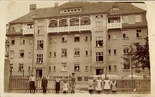 Foto Ak Jena in Thüringen, Wohnhaus, Anwohner