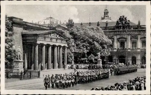 Ak Berlin Mitte, Wachen, Ehrenmal