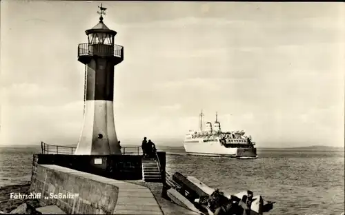 Ak Sassnitz auf Rügen, Leuchtturm, Fährschiff Saßnitz