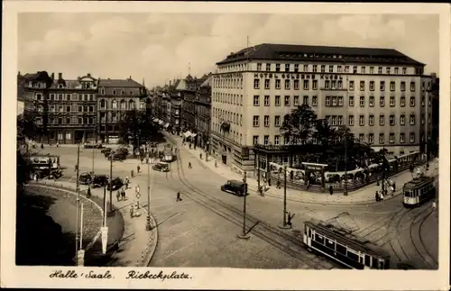 Ak Halle an der Saale, Riebeckplatz, Straßenbahnen