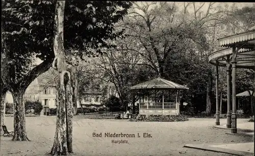 Ak Niederbronn les Bains Bad Niederbronn Elsass Bas Rhin, Kurplatz