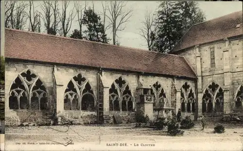 Ak Saint Dié Vosges, Vue sur le Cloître avec placement