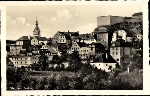 Ak Kłodzko Glatz Schlesien, Blick auf den Ort mit Festung