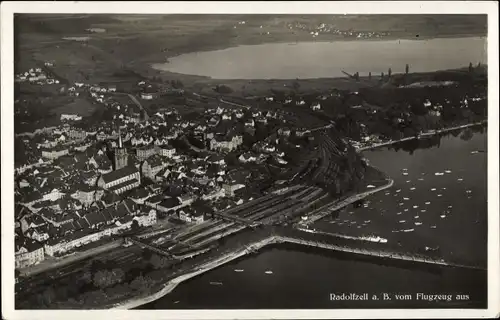 Ak Radolfzell am Bodensee, Blick auf den Ort, Fliegeraufnahme