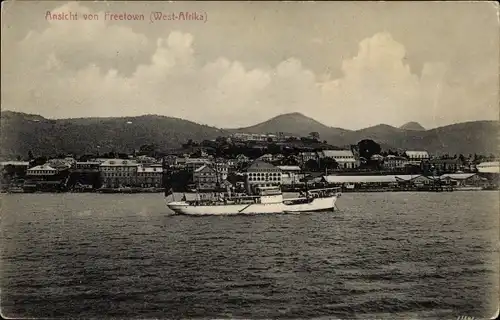 Ak Freetown Sierra Leone, Ansicht vom Wasser aus, Schiff