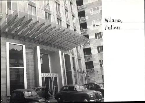Foto Milano Mailand Lombardia, Gebäude Montecatini, Eingangsportal, Autos