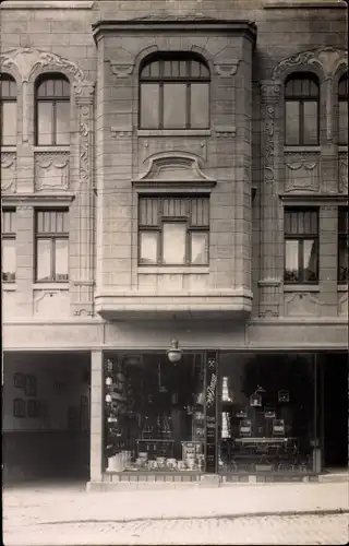 Foto Ak Geilenkirchen, Geschäft Eisenwaren Wilhelm Jansen, Schaufenster, Wohnhaus