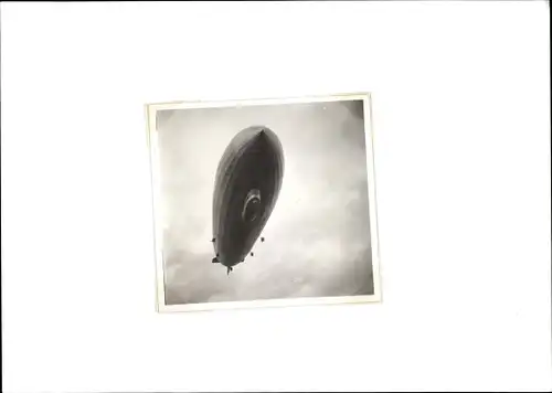 Foto Zeppelin im Flug