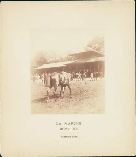 Foto La Marche Nièvre, Partie auf einem Pferderennplatz 31. Mai 1890