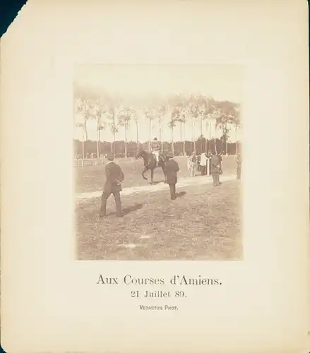 Foto Amiens Somme, Aux Courses d'Amiens, Pferderennplatz, 21 Juli 1889, Reiter