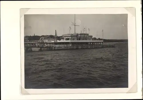 Foto Ostseebad Heringsdorf auf Usedom, Blick zur Anlegestelle