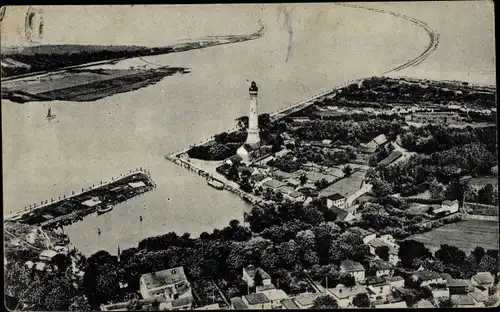 Ak Chorzelin Osternothafen Świnoujście Swinemünde Pommern, Fliegeraufnahme mit Leuchtturm