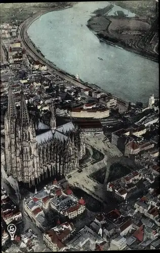 Ak Köln am Rhein, Blick auf den Ort mit Dom, Fliegeraufnahme