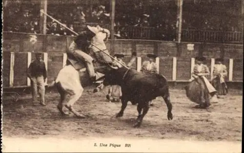 Ak Stierkampf, Torero, Angriff, Stier, Arena
