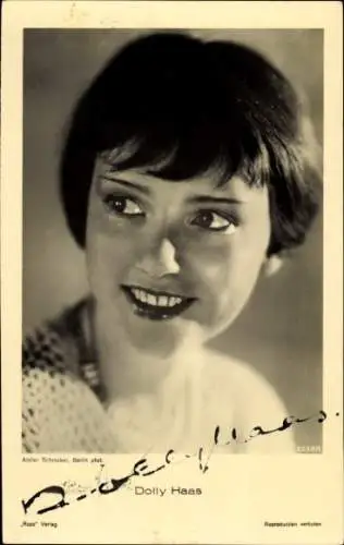 Ak Schauspielerin Dolly Haas, Portrait, Ross Verlag Nr. 6058/1, Autogramm