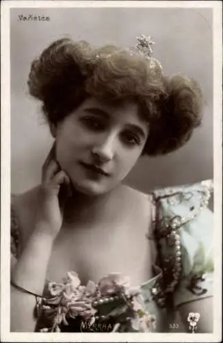 Ak Variete-Künstlerin Myrrha, Portrait