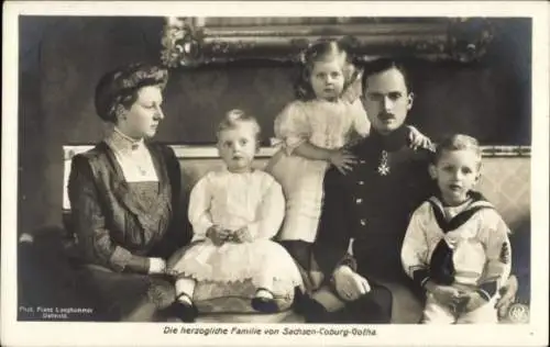 Ak Herzog Carl Eduard von Sachsen Coburg Gotha, Herzogin Victoria Adelheid, Johann Leopold, Sybilla