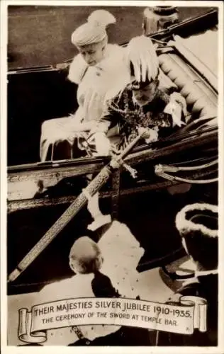 Ak König George V. von England, Silver Jubilee 1935, Temple Bar, Zeremonie des Schwertes