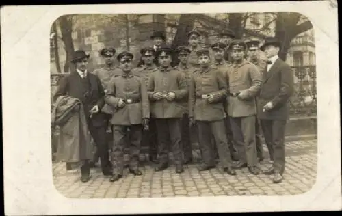 Foto Ak Erbach im Odenwald Hessen, Deutsche Soldaten in Uniform