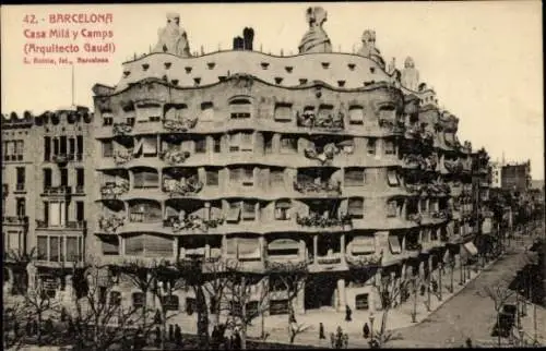 Ak Barcelona Katalonien Spanien, Casa Mila und Camps