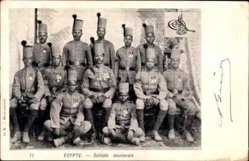 Ak Ägyptische Soldaten in Uniformen, Gruppenbild