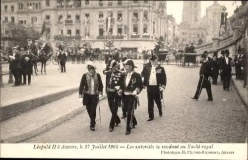 Ak Antwerpen Anvers Flandern, Roi Leopold II., 27 Juillet 1905, Autorités se rendant au Yacht royal