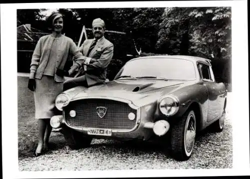 Foto Viola und Raymond Loewy 1961, Industrie-Designer, Automobil, Lucky Strike Designer Award