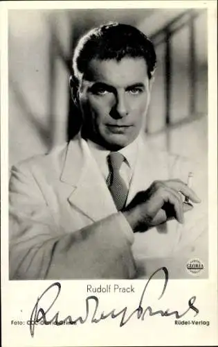Ak Schauspieler Rudolf Prack, Portrait,  in Roman eines Frauenarztes, Zigarette, Autogramm