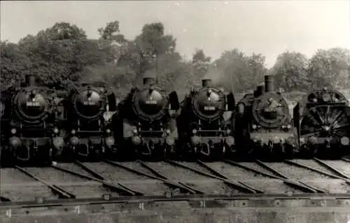 Foto Ak Deutsche Eisenbahn, Dampfloks