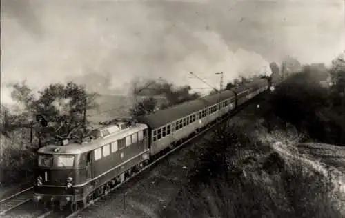 Foto Ak Deutsche Eisenbahn, Personenzug