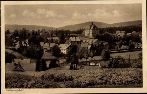 Ak Schmiedefeld am Rennsteig Thüringen, Blick auf den Ort mit Umgebung