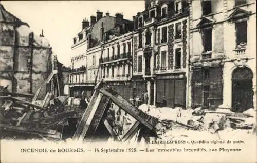 Ak Bourges Cher, Brand 1928, Rue Moyenne