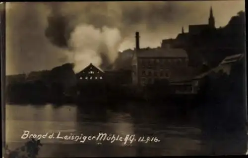 Foto Ak Leisnig in Sachsen, Brand der Leisniger Mühle AG 1916