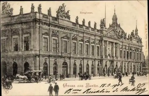 Ak Berlin Mitte, Zeughaus, Kutschen