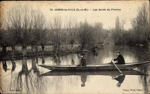 Ak Combs la Ville Seine et Marne, Yerres, Ruderboot