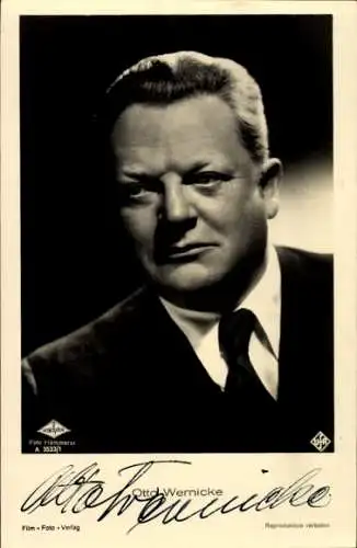 Ak Schauspieler Otto Wernicke, Portrait im Anzug, Ufa Film, Autogramm