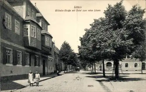 Ak Lützen im Burgenlandkreis, Wilhelmstraße, Hotel zum roten Löwen
