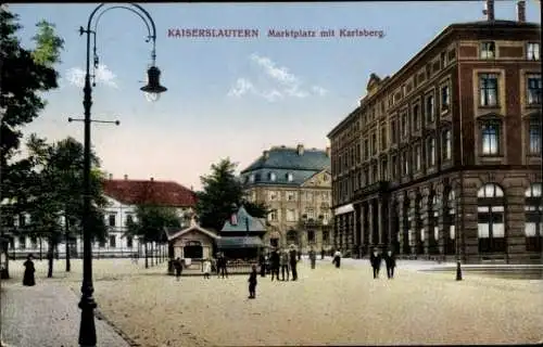 Ak Kaiserslautern in Rheinland Pfalz, Partie auf dem Marktplatz mit Karlsberg