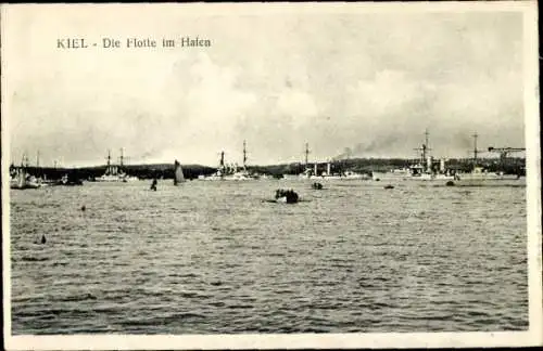 Ak Kiel, Kriegsschiffe, Flotte im Hafen