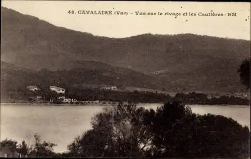 Ak Cavalaire Var, Vue sur le rivage et les Caulieres