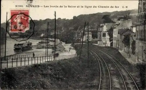 Ak Sèvres Hauts-de-Seine, Les Bords de la Seine et la ligne du Chemin de fer