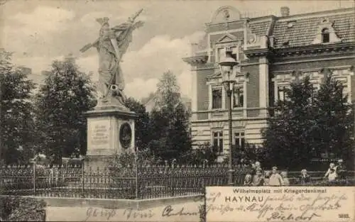 Ak Chojnów Haynau Schlesien, Wilhelmsplatz, Kriegerdenkmal