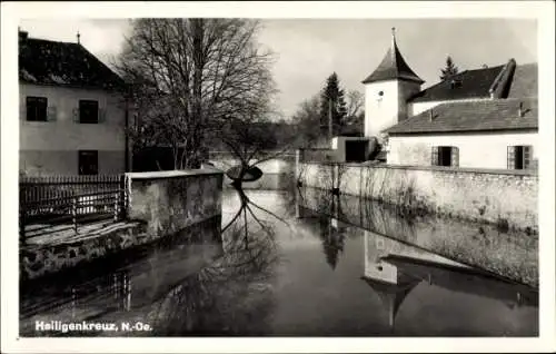 Ak Heiligenkreuz Niederösterreich, Fluss, Brücke