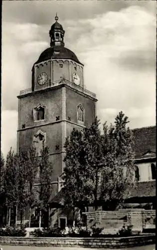 Ak Barby an der Elbe, Marienkirche, Uhrturm, Straßenpartie