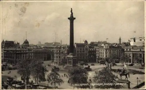 Ak London City England, View of Trafalgar Square, Nelson's Column