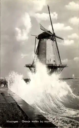 Ak Vlissingen Zeeland Niederlande, Oranje-Mühle bei Sturm